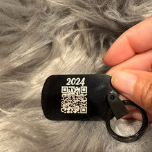 Load image into Gallery viewer, Personalized Audio Scan QR Code Personalized Keychain, voice recording gift, Sound Wave Keychains, Engraved Message Keyring