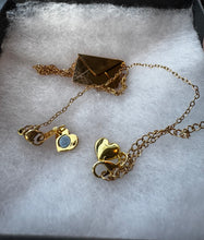 Load image into Gallery viewer, Secret Message Personalized Envelope Necklace, Hidden Message Necklace, Love Letter Necklace, Pouch Necklace for Mom, Locket Necklace
