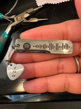 Load image into Gallery viewer, Personalized Spotify Code keychain | Stainless steel | Engraving | Your song | Gift idea | Spotify Code | Personalized gifts
