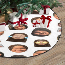Load image into Gallery viewer, Personalized Christmas Tree Skirt ,Custom Xmas Tree Decor Gift,Christmas Tree Skirt with Family Name, Christmas Tree Decor,Personalized Gift
